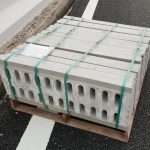 “Tấm chắn rác bê tông tính năng cao” – bệ đỡ của công nhân vệ sinh